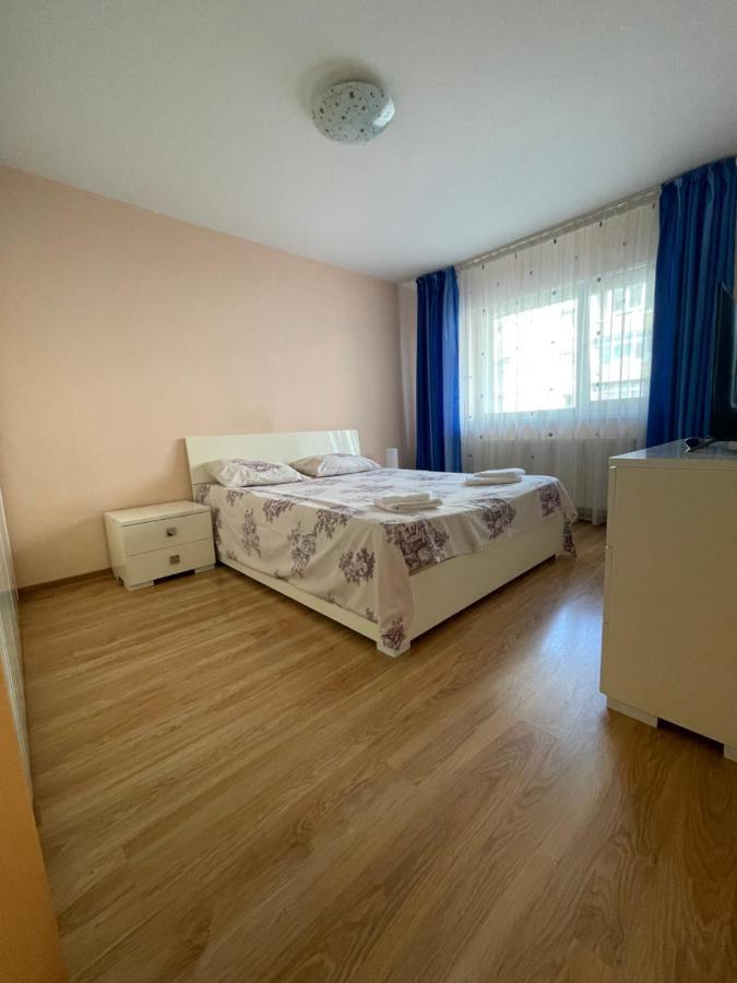 Cerna Apartament Lägenhet Braşov Exteriör bild